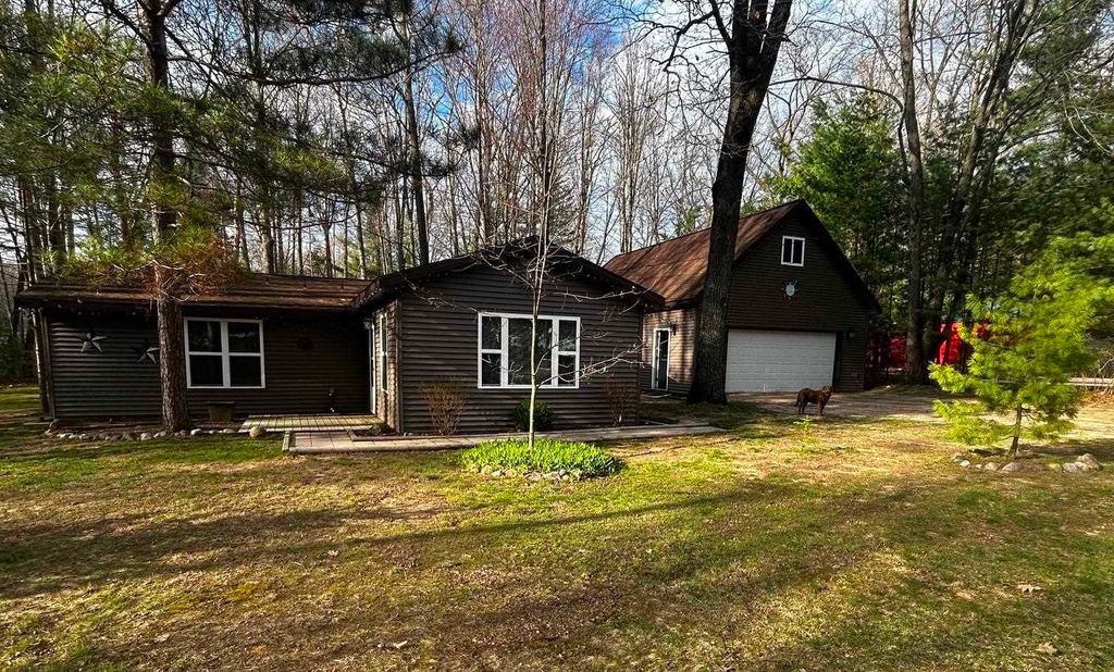 1198 Lavely Road, Harrison, MI 48625