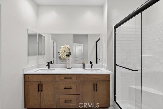 1097 N Harbor Blvd, Anaheim, CA 92801