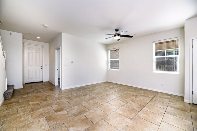 2444 Chardonnay Place, Hanford, CA 93230