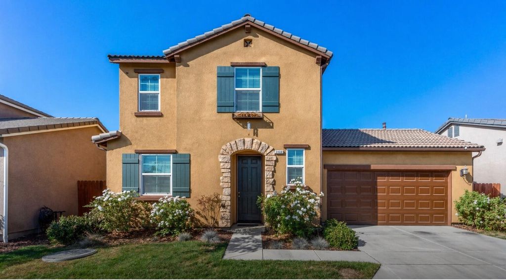 2444 Chardonnay Place, Hanford, CA 93230