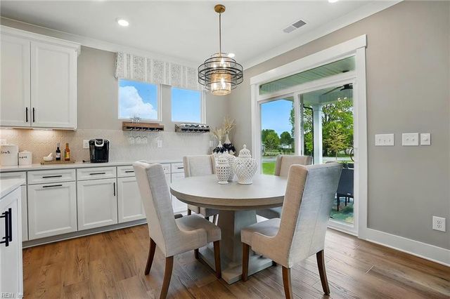 1322 Wharf Hill DR, Smithfield, VA 23430