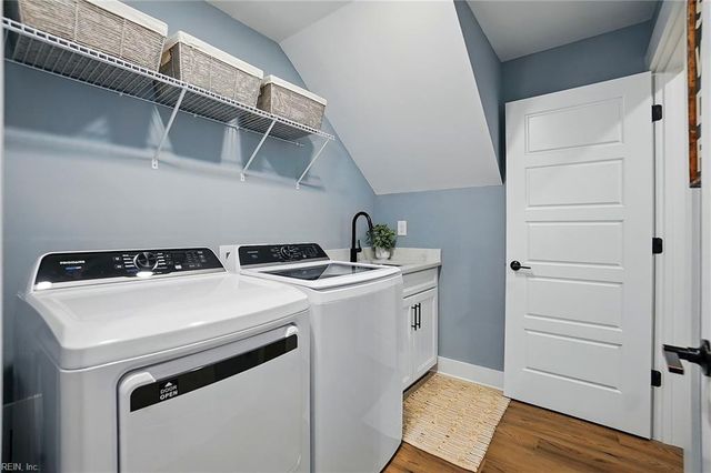 1322 Wharf Hill DR, Smithfield, VA 23430