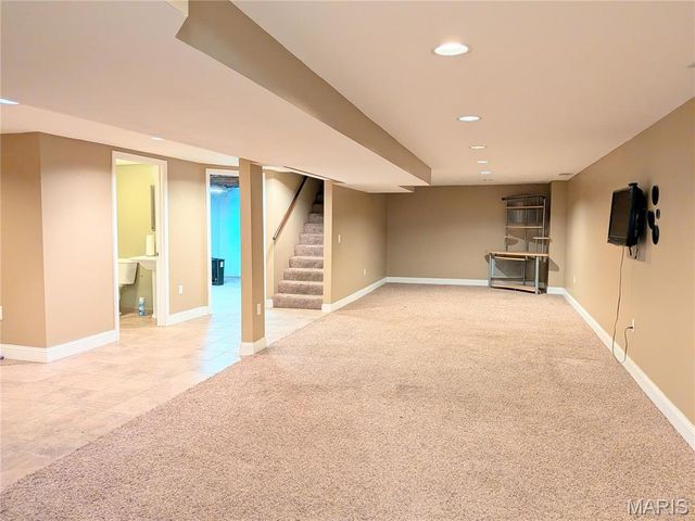 1060 Aubuchon Street, Florissant, MO 63031