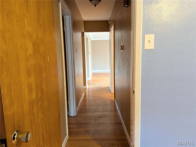 1060 Aubuchon Street, Florissant, MO 63031