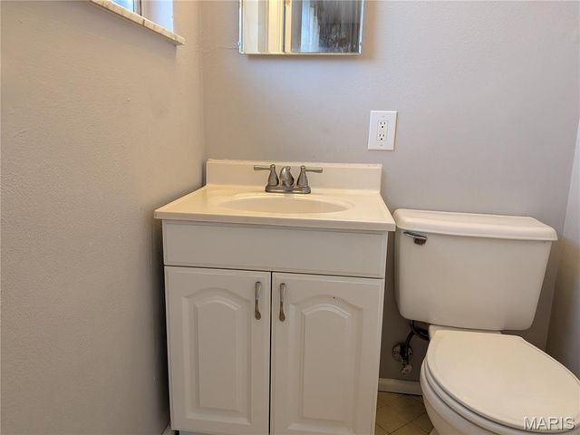 1060 Aubuchon Street, Florissant, MO 63031