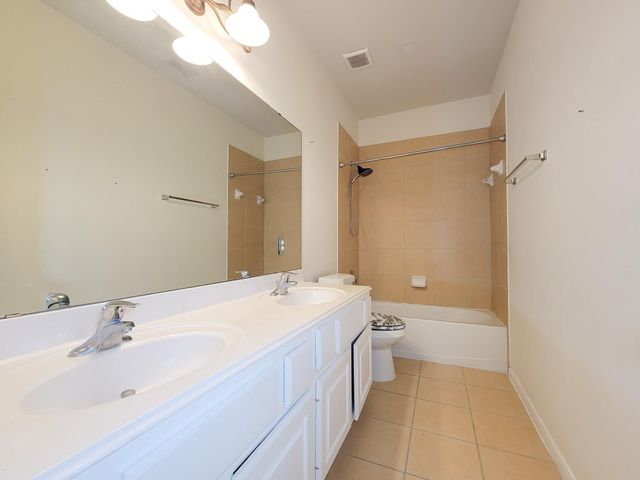 13935 Charterhouse Way, Sugar Land, TX 77498