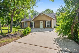 326 S Bell Drive, Texas City, TX 77591