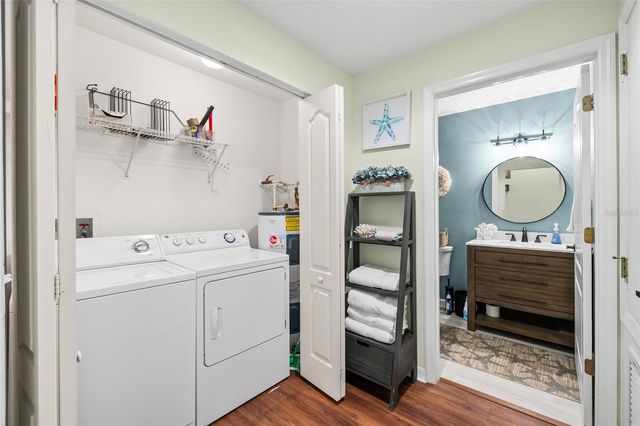 5231 MAHOGANY RUN AVENUE 325, Sarasota, FL 34241