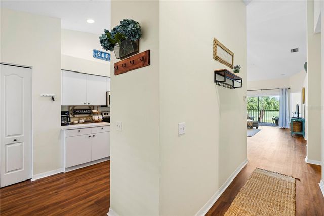 5231 MAHOGANY RUN AVENUE 325, Sarasota, FL 34241