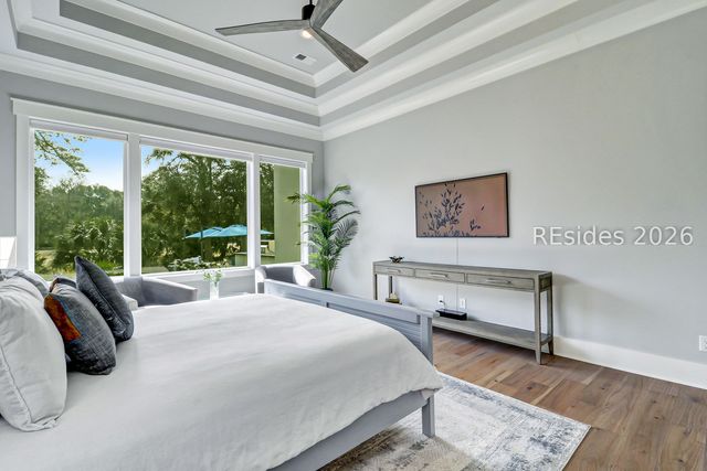 24 Scarborough Head Rd, Hilton Head Island, SC 29928