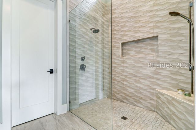 24 Scarborough Head Rd, Hilton Head Island, SC 29928