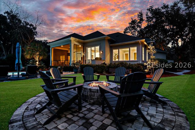 24 Scarborough Head Rd, Hilton Head Island, SC 29928