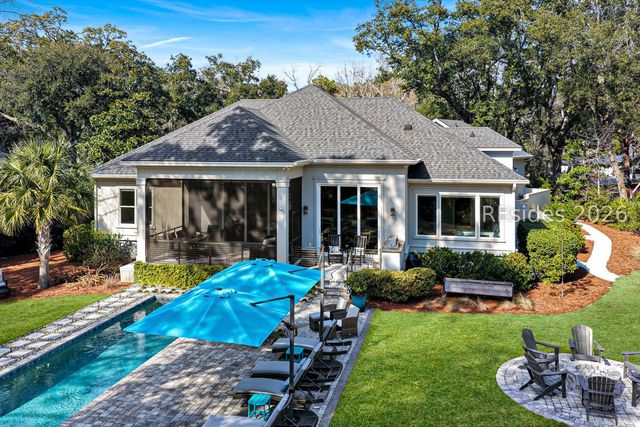 24 Scarborough Head Rd, Hilton Head Island, SC 29928
