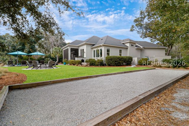 24 Scarborough Head Rd, Hilton Head Island, SC 29928