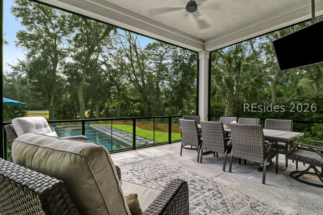 24 Scarborough Head Rd, Hilton Head Island, SC 29928