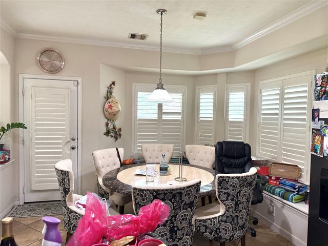 815 Arlington Pointe Drive, League City, TX 77573