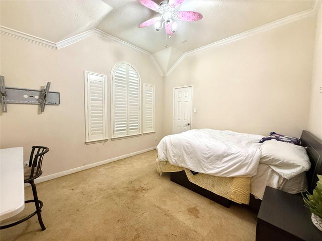 815 Arlington Pointe Drive, League City, TX 77573