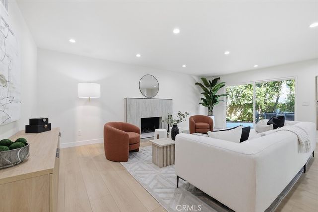 10526 Balcom St, Granada Hills, CA 91344