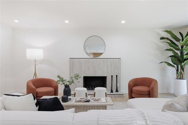 10526 Balcom St, Granada Hills, CA 91344