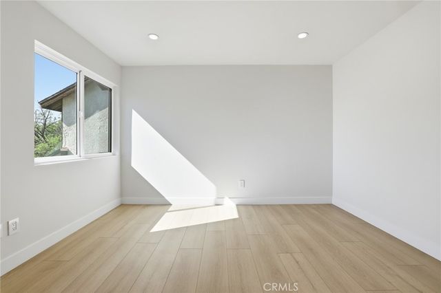 10526 Balcom St, Granada Hills, CA 91344