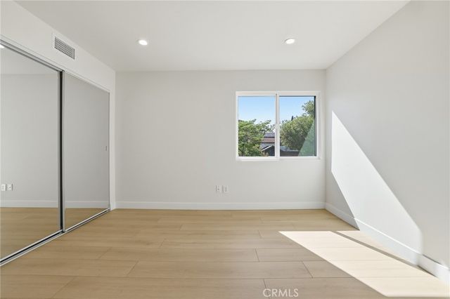 10526 Balcom St, Granada Hills, CA 91344