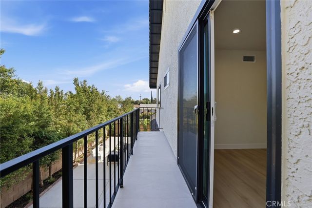 10526 Balcom St, Granada Hills, CA 91344