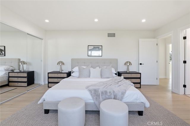 10526 Balcom St, Granada Hills, CA 91344