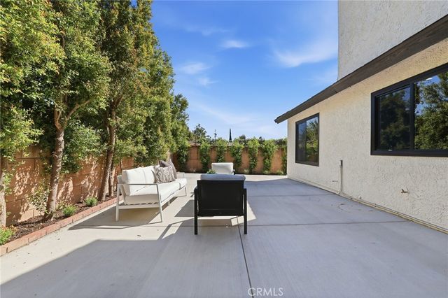 10526 Balcom St, Granada Hills, CA 91344