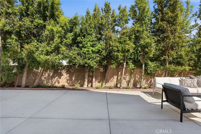 10526 Balcom St, Granada Hills, CA 91344