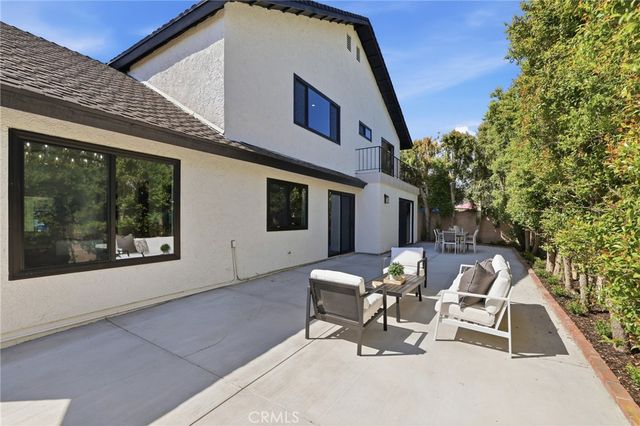 10526 Balcom St, Granada Hills, CA 91344
