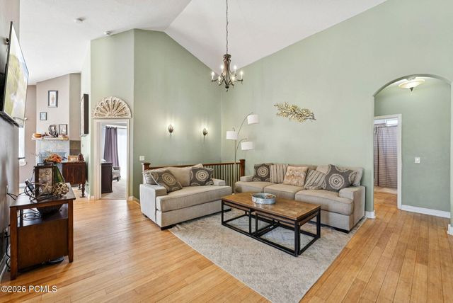 263 W 360 N, Kamas, UT 84036