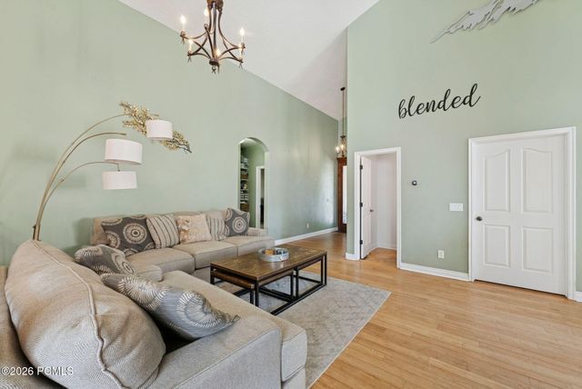 263 W 360 N, Kamas, UT 84036