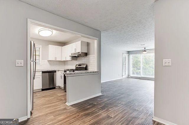 1173 N Hariston Road 2802, Stone Mountain, GA 30083