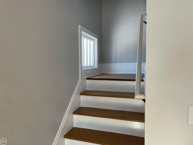 1133 Chestnut Street, Port Huron, MI 48060