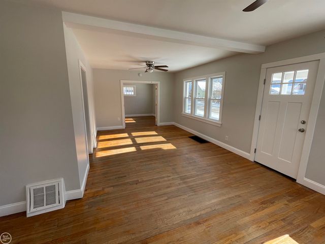 1133 Chestnut Street, Port Huron, MI 48060