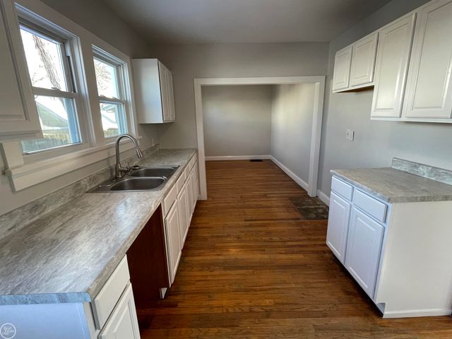 1133 Chestnut Street, Port Huron, MI 48060