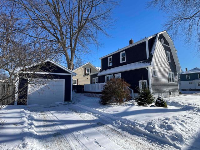 1133 Chestnut Street, Port Huron, MI 48060