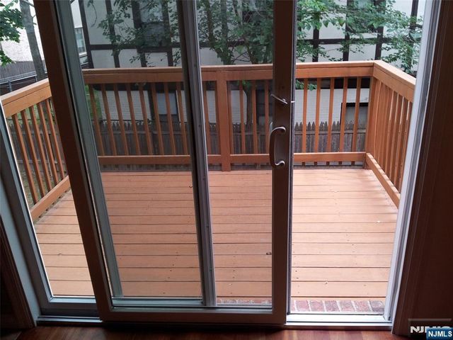 229 Crescent Lane CO229, Cliffside Park, NJ 07010