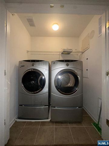 14A Forshee Circle, Montvale, NJ 07645