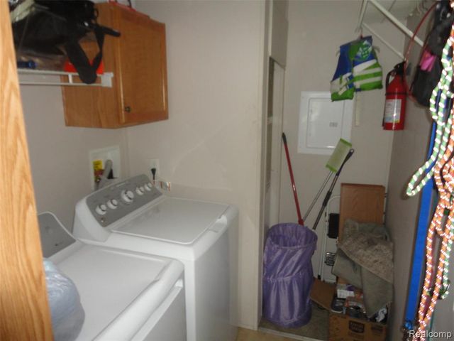 983 Tanners Landing, Monroe, MI 48161