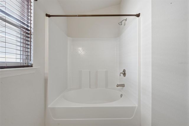 2179 BEXLEY DRIVE, Tavares, FL 32778