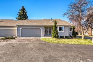 2824 S Heather Gardens Way B, Aurora, CO 80014