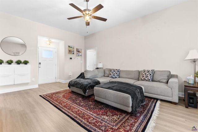 102 Dawson Wyatt Court, Perry, GA 31069