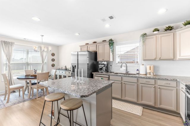 102 Dawson Wyatt Court, Perry, GA 31069