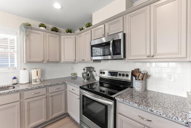 102 Dawson Wyatt Court, Perry, GA 31069