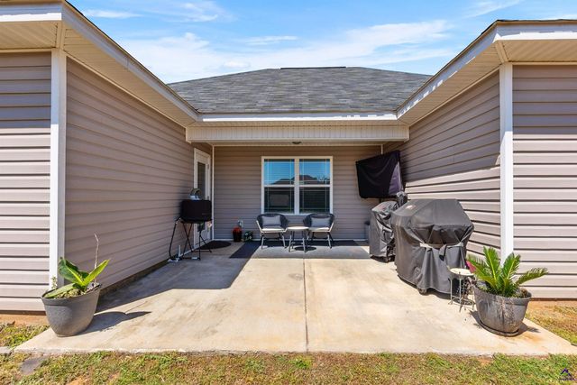 102 Dawson Wyatt Court, Perry, GA 31069