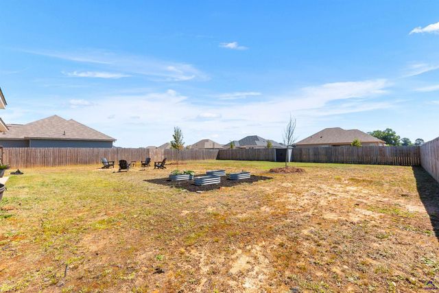 102 Dawson Wyatt Court, Perry, GA 31069