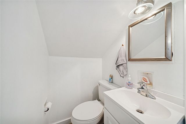 725 3rd Ave, Sutersville, PA 15083