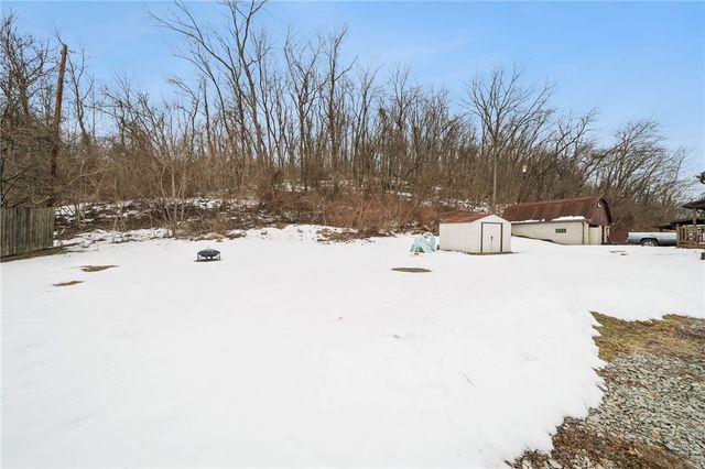 725 3rd Ave, Sutersville, PA 15083