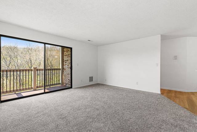 12 Woodland Hills Drive, 6, Southgate, KY 41071